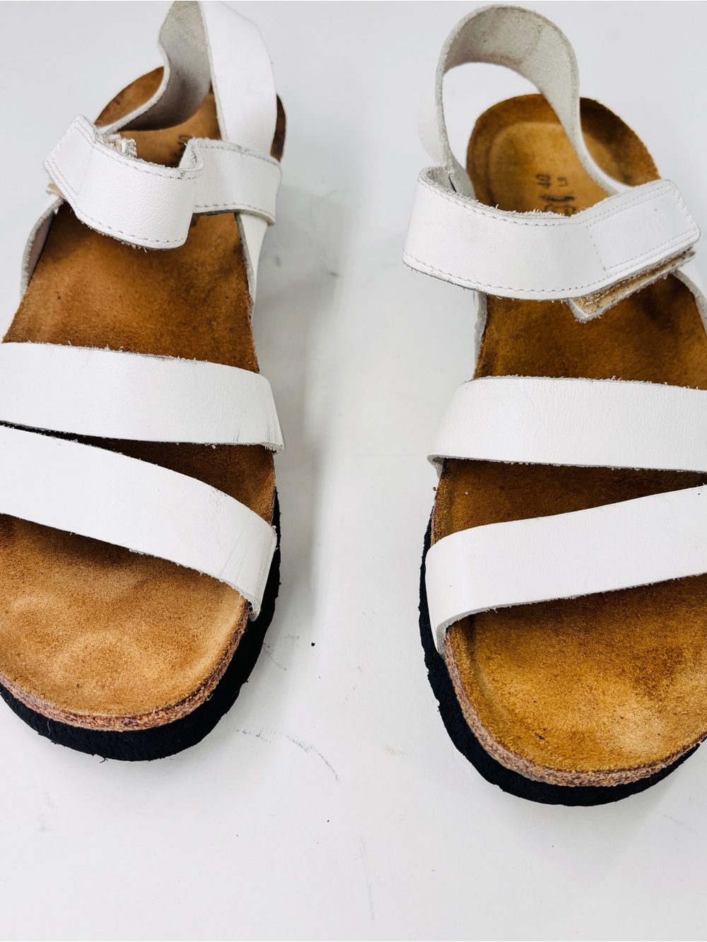 NAOT Kayla sandals size 40 European US leather strappy comfort shoe - Picture 2 of 7